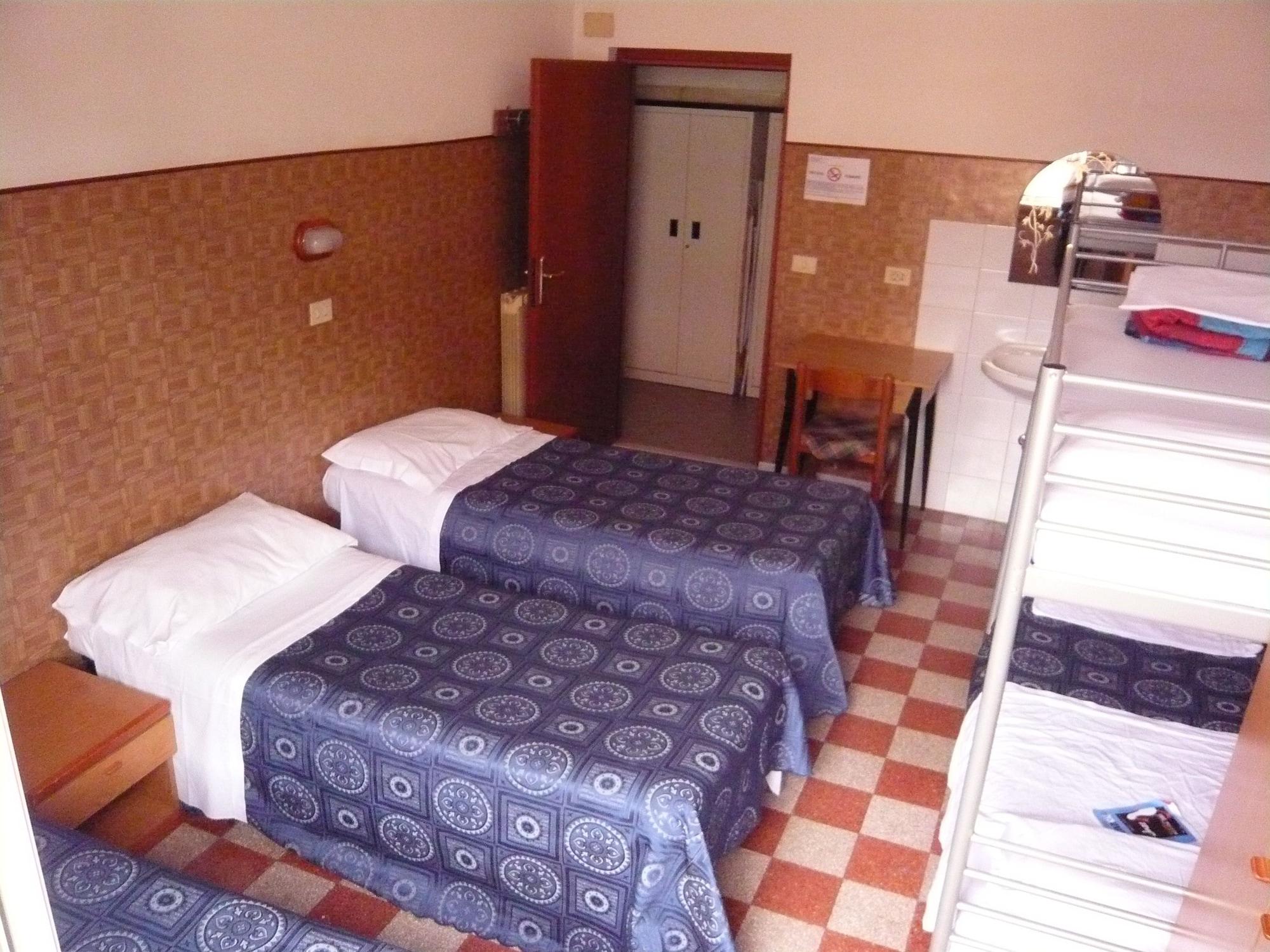 Hotel Cressy Rzym Zewnętrze zdjęcie