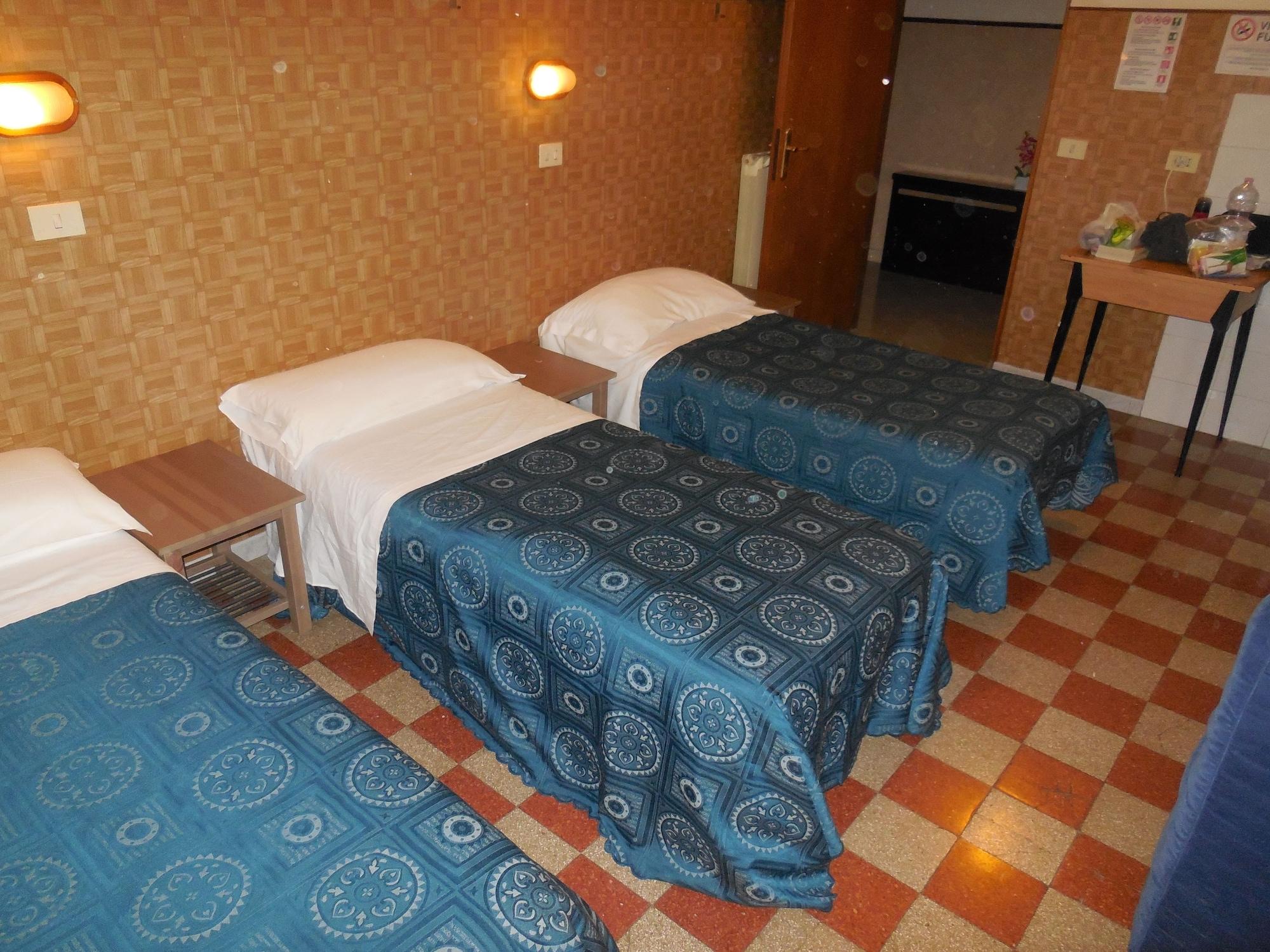 Hotel Cressy Rzym Zewnętrze zdjęcie