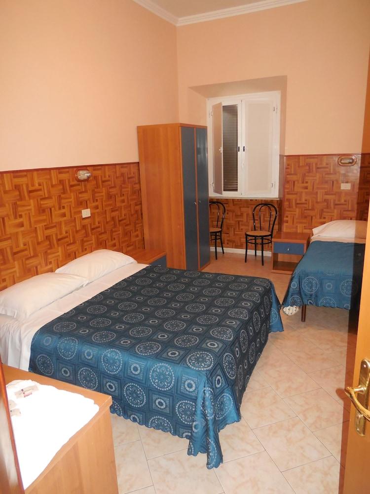 Hotel Cressy Rzym Zewnętrze zdjęcie